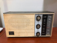 Vintage 1960's Transonic AM/FM Tube Radio model MARK I.