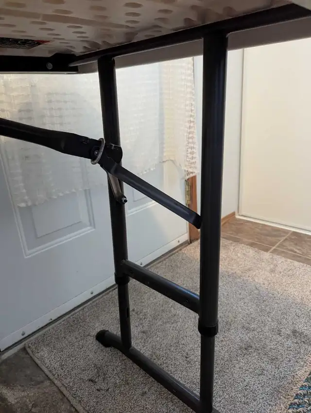 Good fold-up table plastic top548862585367449601
