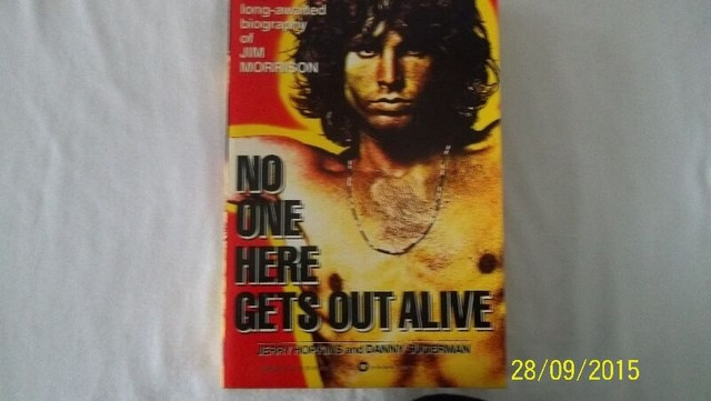 Livres : Stones, Jim Morrison, Janis Joplin in Arts & Collectibles in Laval / North Shore - Image 3