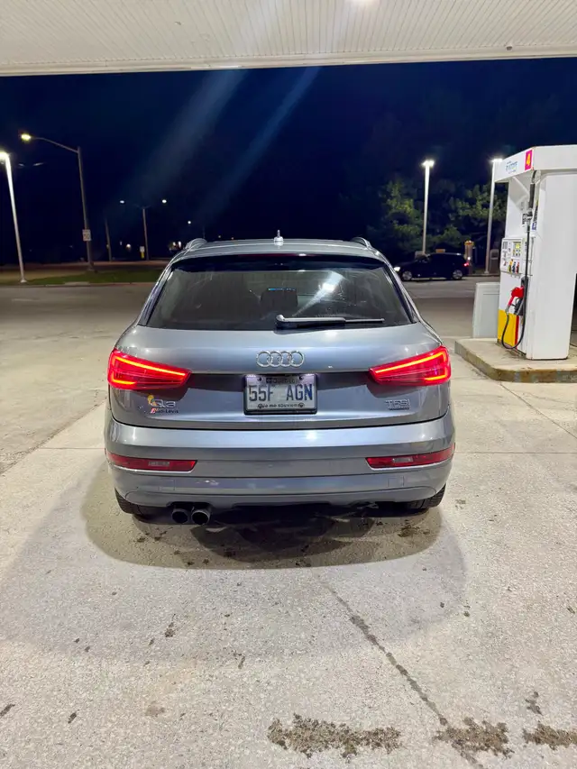 Audi Q3 2016585559184339773443