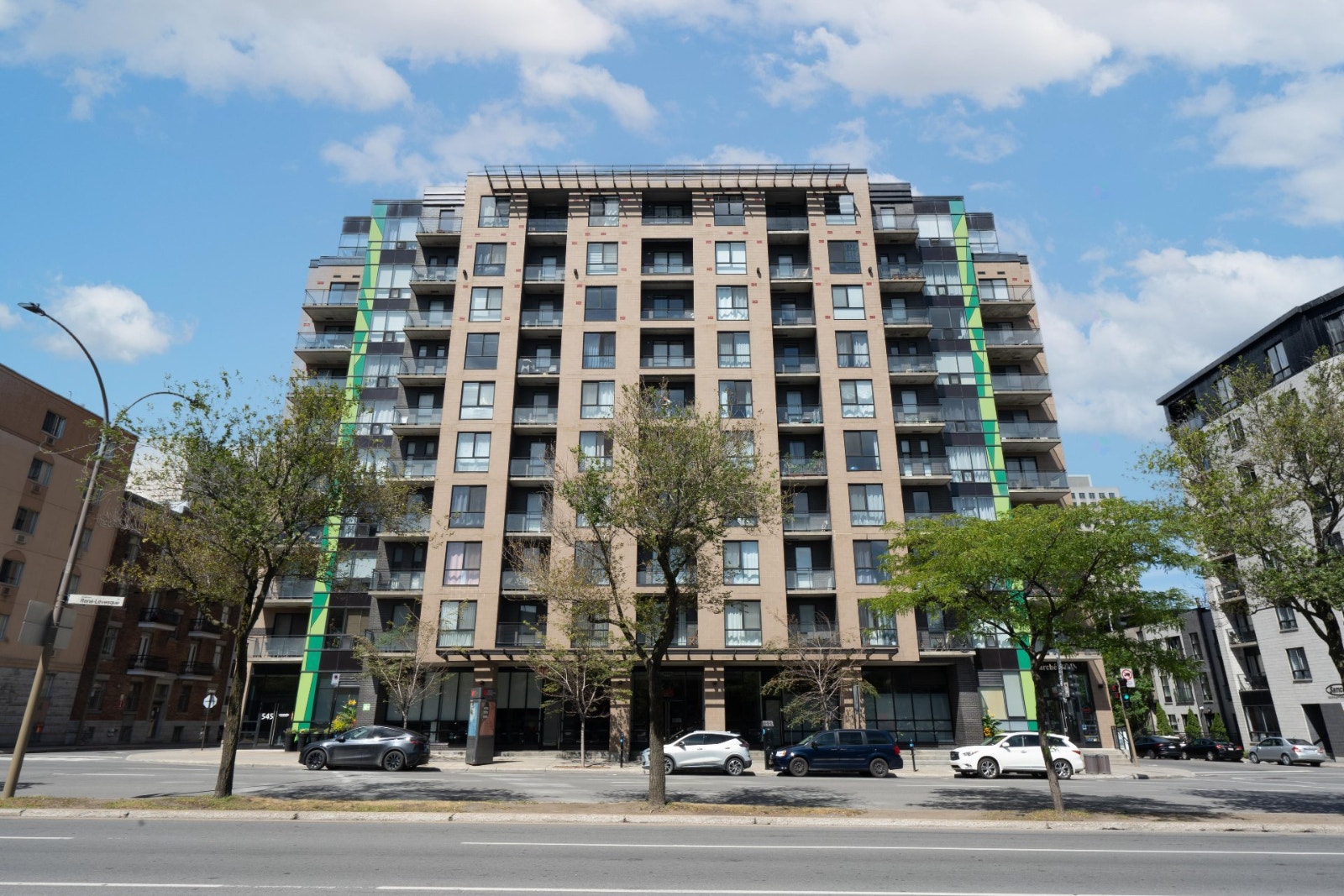 3862 Bd Saint-Charles — photo 1