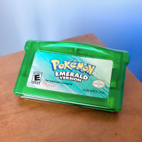 Pokémon Emerald Version GBA Working New Battery