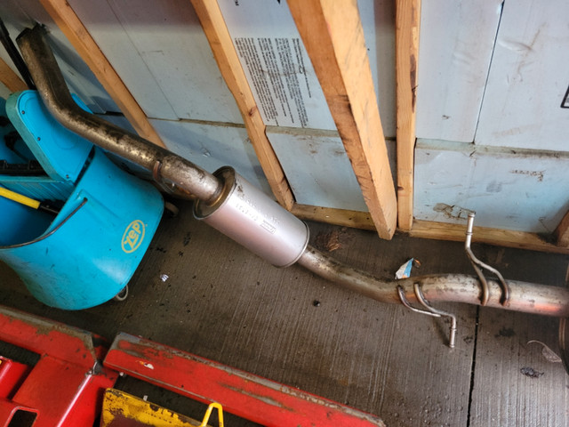 2014-2019 GMC Sierra 5.3 exhaust in Other Parts & Accessories in City of Halifax - Image 3