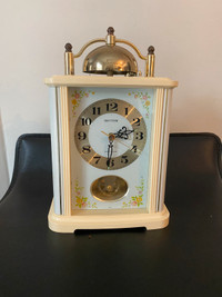 Vintage rare& unique Rythm Quartz alarm table clock. 9.5” tall.