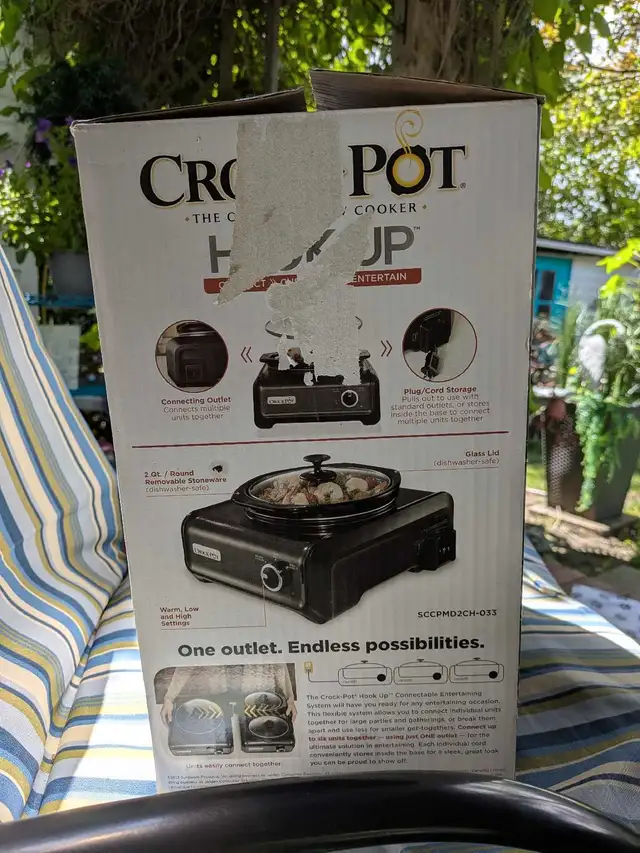 The original Crock pot  in Microwaves & Cookers in Trenton - Image 2