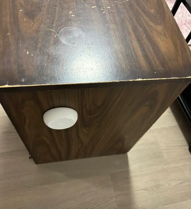 Vintage 2-Drawer Wooden Nightstand / Side Table  in Other Tables in City of Toronto - Image 3
