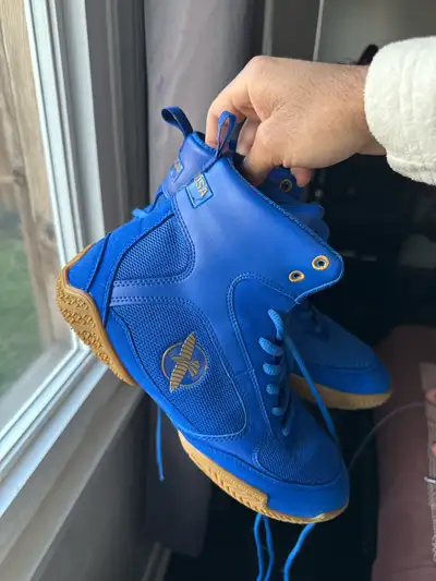 Hayabusa boxing shoes size 8, View more