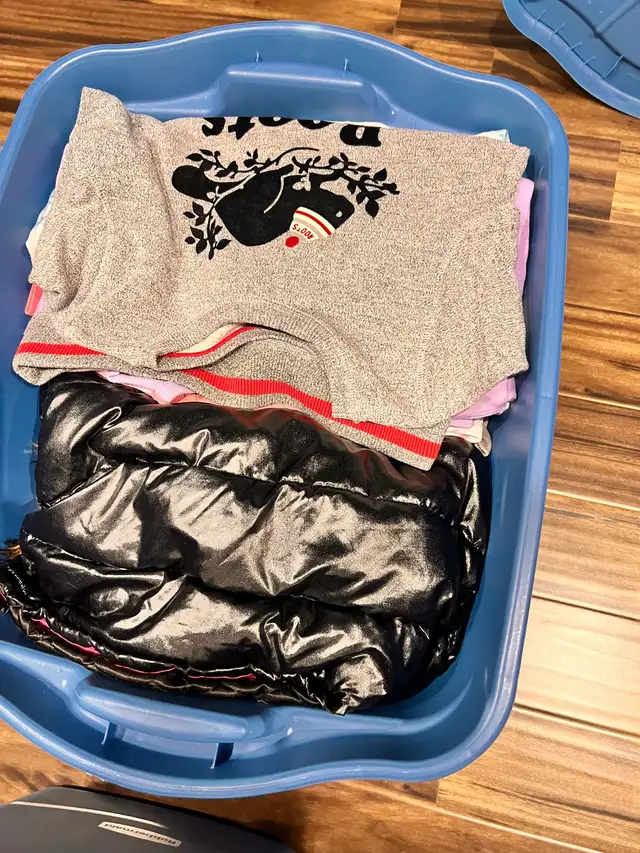 Girls Clothes for age 8/10 - Large Lot in Multi-item in Mississauga / Peel Region - Image 2