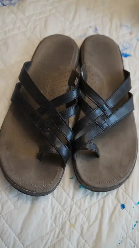 COLUMBIA SHOES in Women's - Shoes in Norfolk County - Image 7