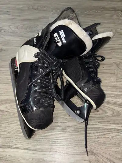 CCM ice skates patins (10.5) adults , View more