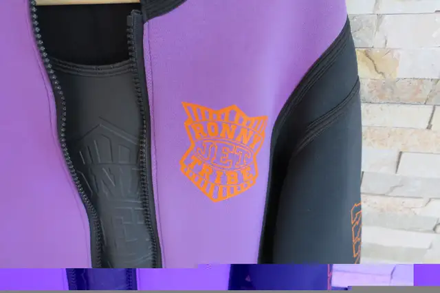 Ronny Jet Tribe, 2 piece jet ski wetsuit, men/women, Medium in Water Sports in Ottawa - Image 8