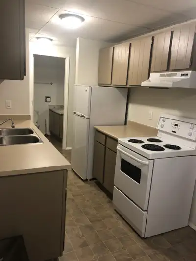 Quiet building - Laundry on each floor - Hot water included - Parking available - Cat Friendly With...