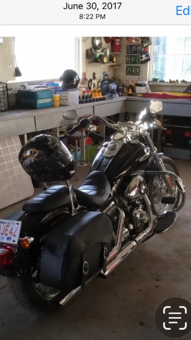 2010 Harley Davidson Dyna Super Glide in Street, Cruisers & Choppers in Calgary - Image 2
