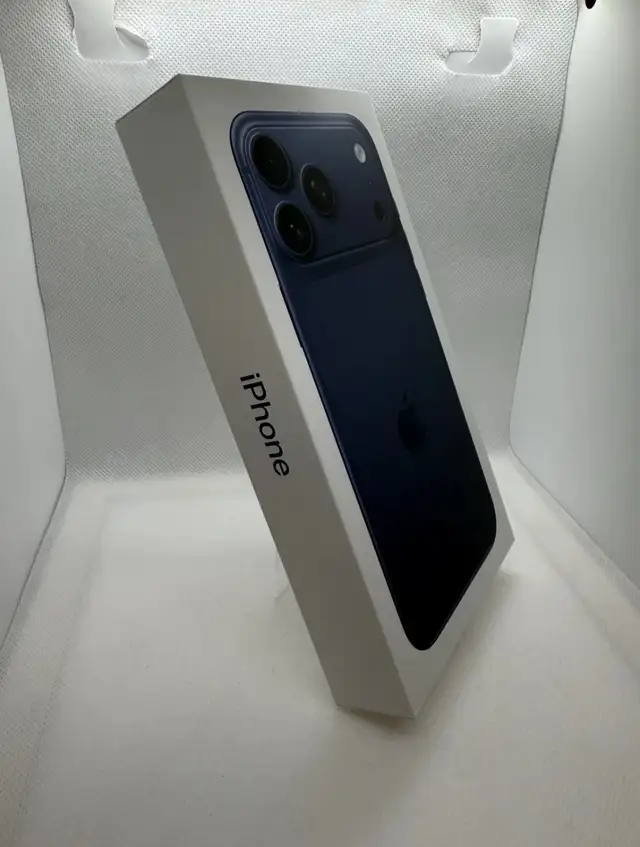 iPhone 17 pro max 2TB in Cell Phones in Delta/Surrey/Langley - Image 5