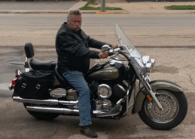 Yamaha V star 1100 in Street, Cruisers & Choppers in Winnipeg - Image 4
