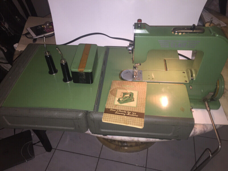 Vancouver Vintage ELNA SwissMade Sewing Machine