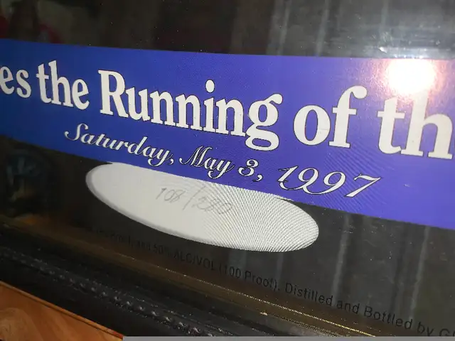 Vintage Huge Kentucky Tavern Bourbon Whiskey mirror sign Mint in Arts & Collectibles in Calgary - Image 11