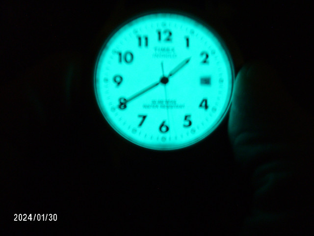 Vintage Timex Indiglo wrist watch in Jewellery & Watches in Barrie - Image 3