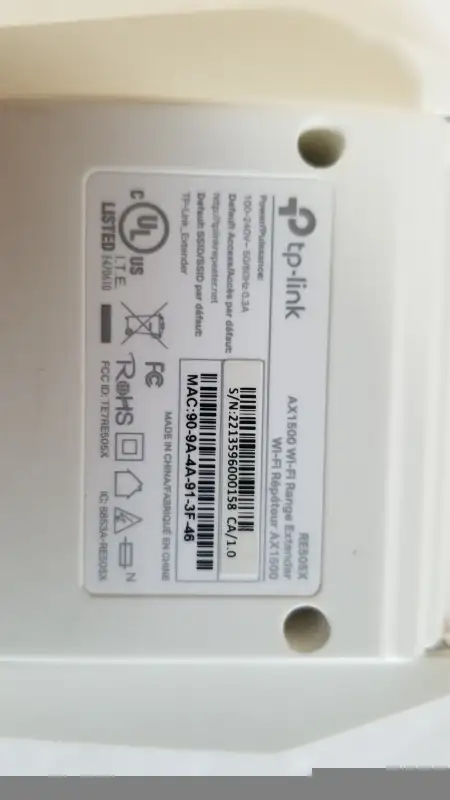 tp link ax1500 wifi-fi range extender in Networking in City of Toronto - Image 3