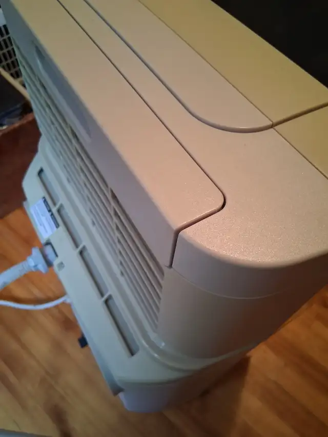 Climatiseur Danby 10000 btu. in Heaters, Humidifiers & Dehumidifiers in Québec City - Image 4