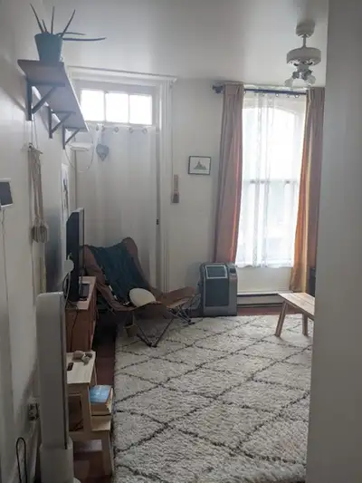 1 BEDROOM APARTMENT - DOWNTOWN COBOURG