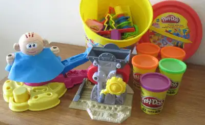 Hasbro Play Doh Sets/Molds, View more