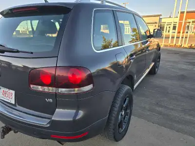 2009 Volkswagen toureg,Active status ,Remote starter back up camera ,entertinement system.Comfortlin...