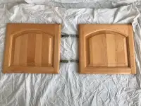 2 portes d'armoires de cuisine en érable NEUVES avec pentures