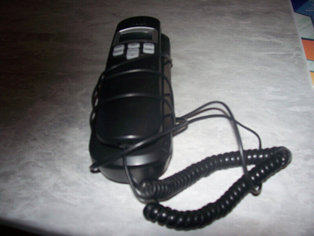 Téléphone avec fil dans Téléphones cellulaires  à Laval/Rive Nord
