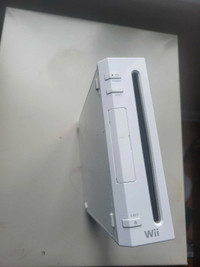 Wii Complete with / avec 5 games complete