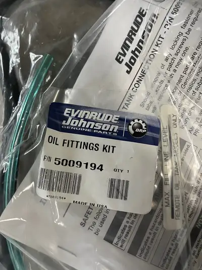 Evinrude OIL CONNECTOR KIT OIL CONNECT-I3 PN- 5009194