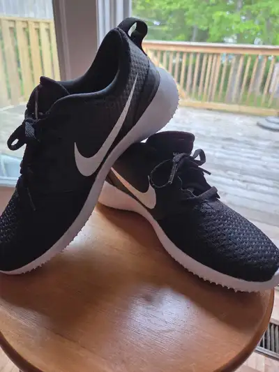 Size 5 Nike Kids Golf shoes. Excellent condition. $35 only!