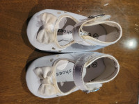 Prewalker energy shoes girls size 2 (6-9 months)