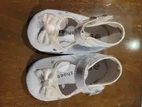 Prewalker energy shoes girls size 2 (6-9 months)