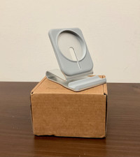 MagSafe / Phone Stand for iPhone 12 NEW