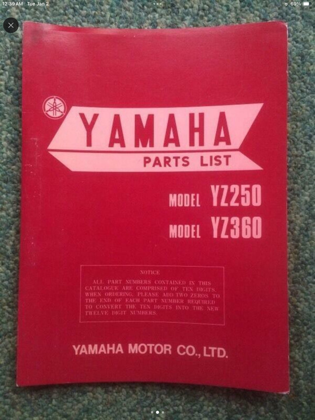 1973 Yamaha YZ250 YZ360 Parts List dans Pièces et accessoires pour motos  à Winnipeg