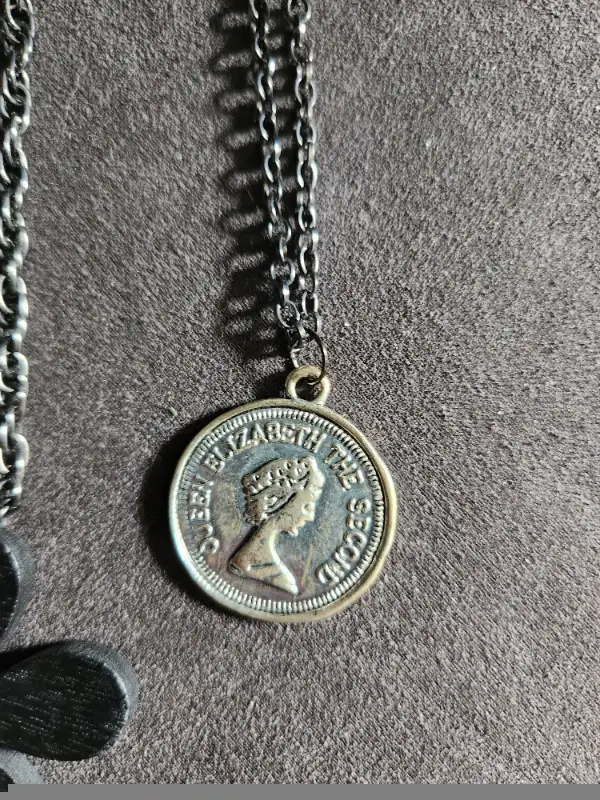 *Unique* HANDCRAFTED necklaces ($5 ea./any 3 for $10) in Jewellery & Watches in Fredericton - Image 9