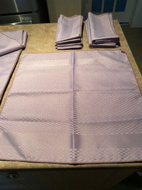 Large Purple Tablecloth with 8 Matching Napkins