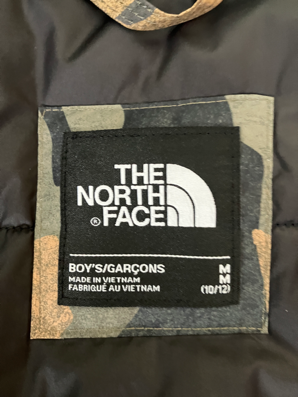 "North Face" Ski - Winter Jacket (Youth) in Kids & Youth in Calgary - Image 6