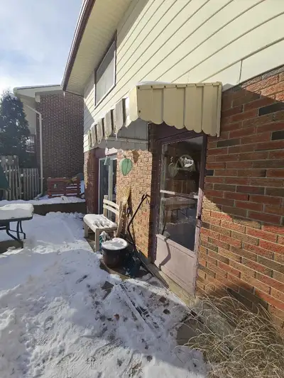 Available February 1st, we are pleased to present a spacious 1000 sq. ft. one-bedroom apartment. Thi...