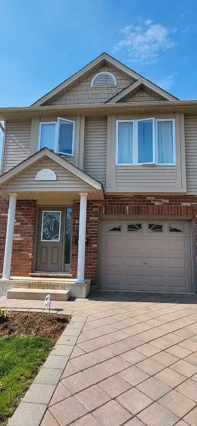 Nice Family townhome 3 beds, 2.5 baths