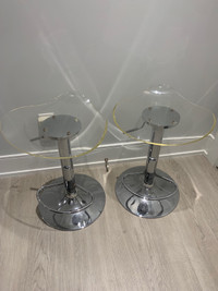 Height-adjustable bar stools