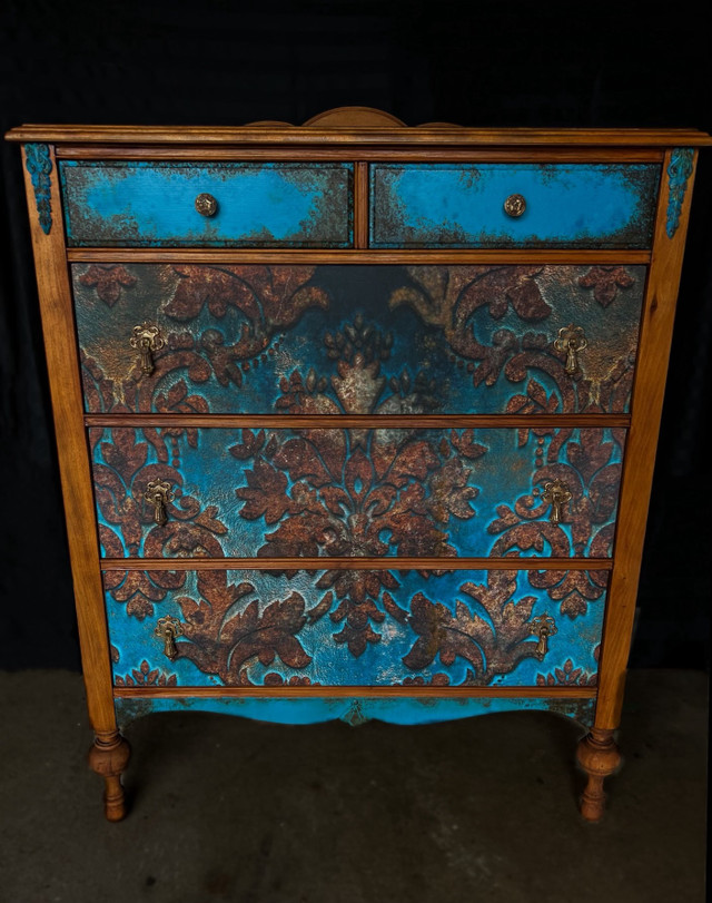 Beautiful vintage dresser in Dressers & Wardrobes in Truro