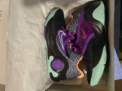 Nike KD Trey 5 Brooklyn Courts new in box size 12, View more