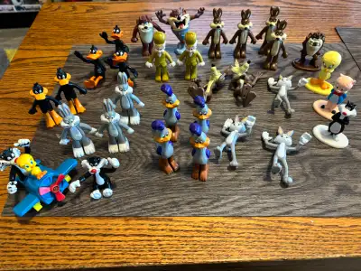 vintage McDonald’s and Arby’s Looney  Toons pvc action figures, View more