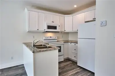 Occupancy starting Feb 1, 2026 - $2050/month. 10 Hilltop Dr, Huntsville ON Come home to this bright...