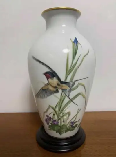 Franklin Porcelain ‘The Meadowland Bird Vase’, View more