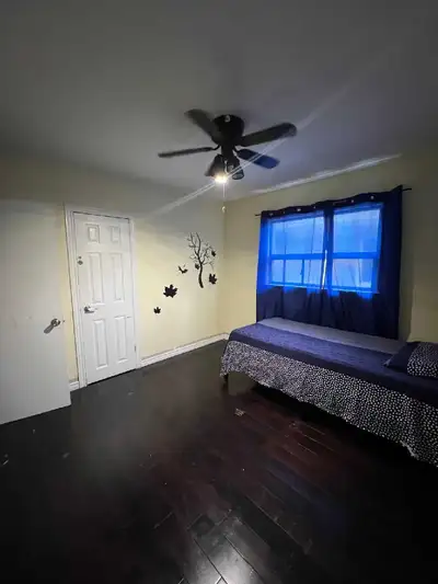 Private main floor room for rent. The major intersection is Kingston Rd and Lawrence Ave E. The room...