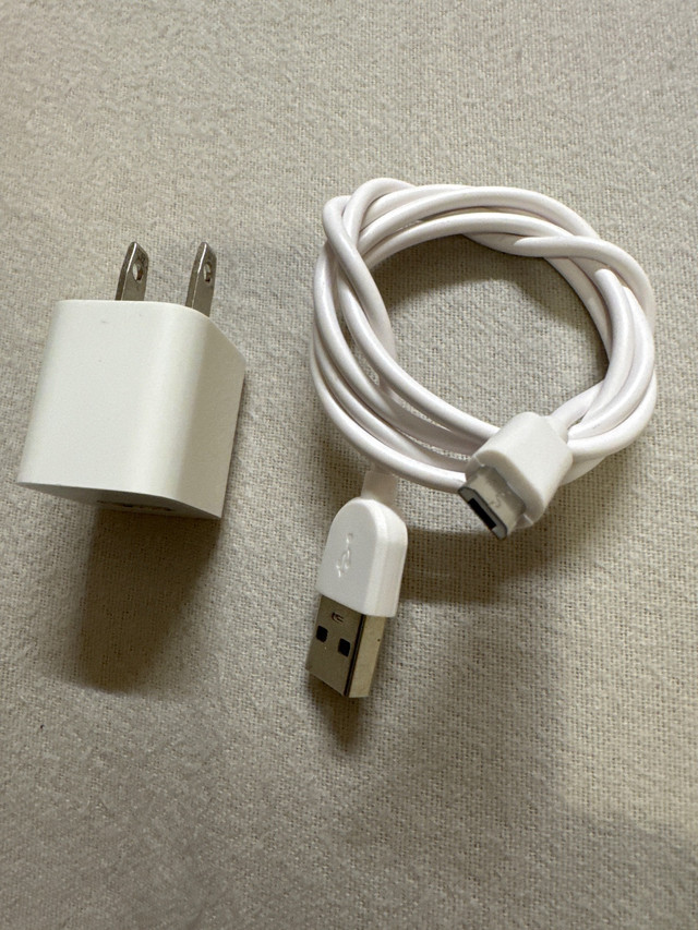 Charging cable USB to B-port in Cell Phone Accessories in Kitchener / Waterloo