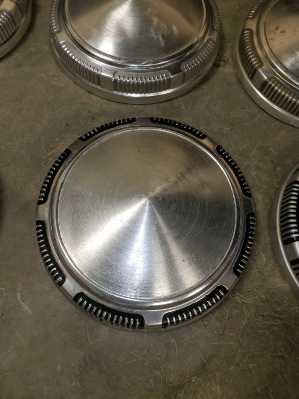 Vintage Mopar Hubcaps Classic Cars Winnipeg Kijiji